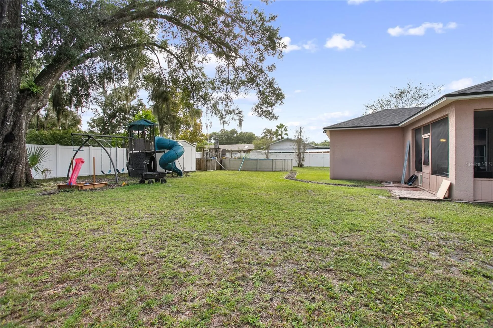 516 Grace Avenue Deland FL 32724