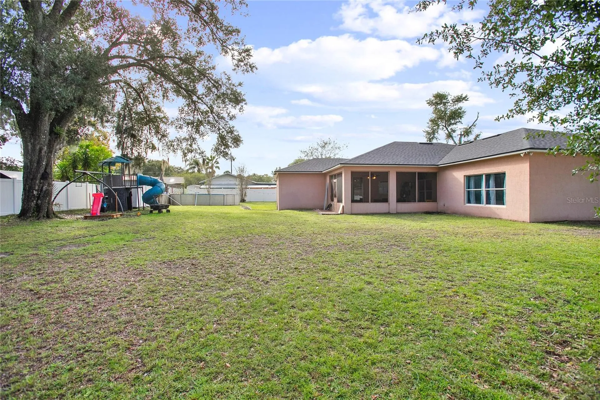 516 Grace Avenue Deland FL 32724