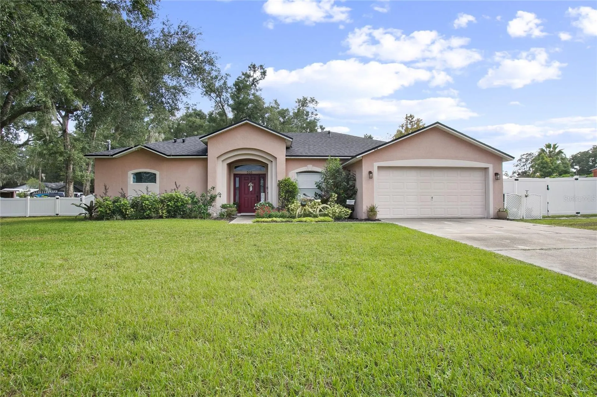 516 Grace Avenue Deland FL 32724