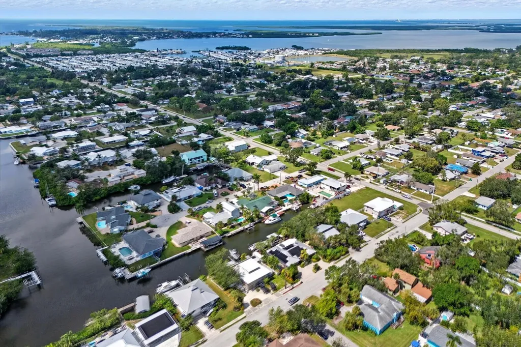 903 20th Avenue W Palmetto FL 34221
