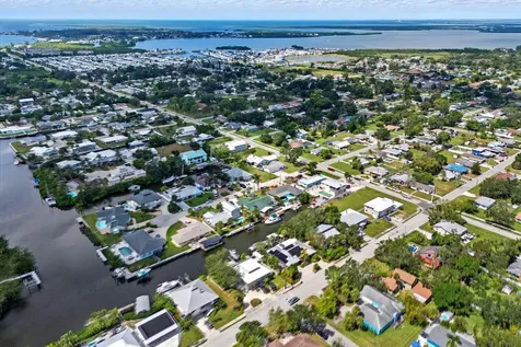 903 20th Avenue W Palmetto FL 34221