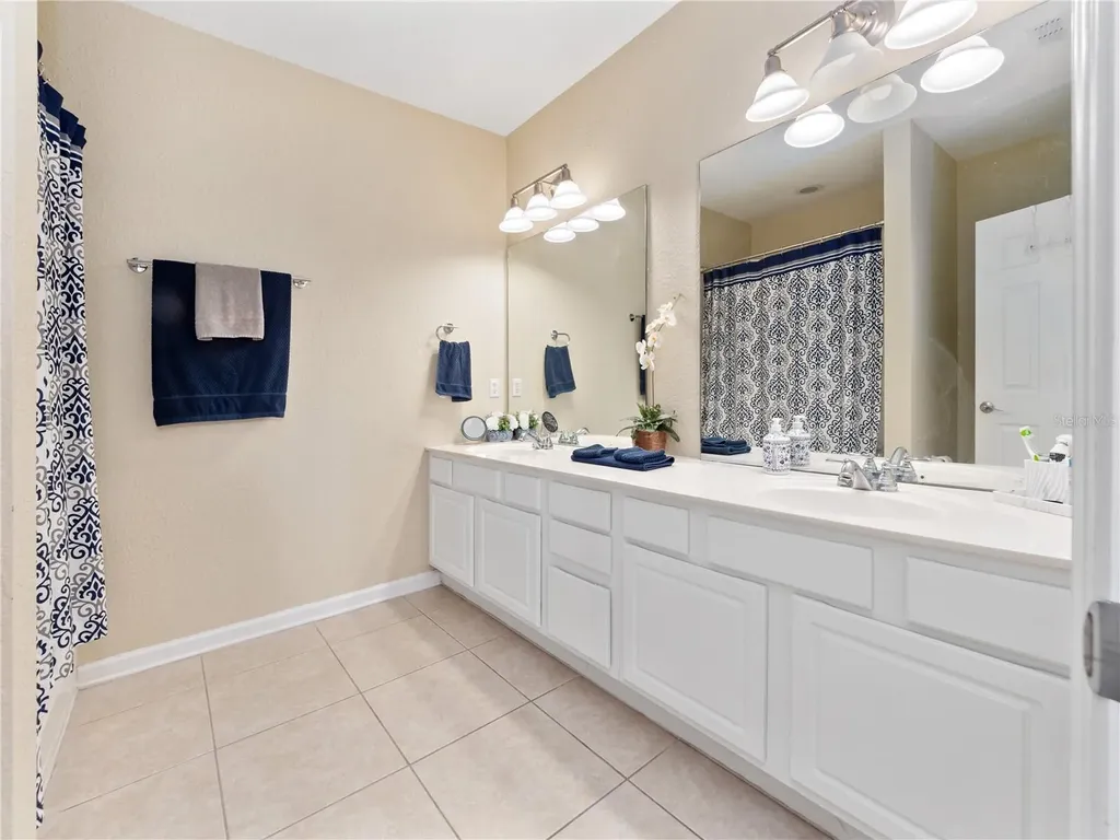 8013 Cool Breeze Drive Orlando FL 32819