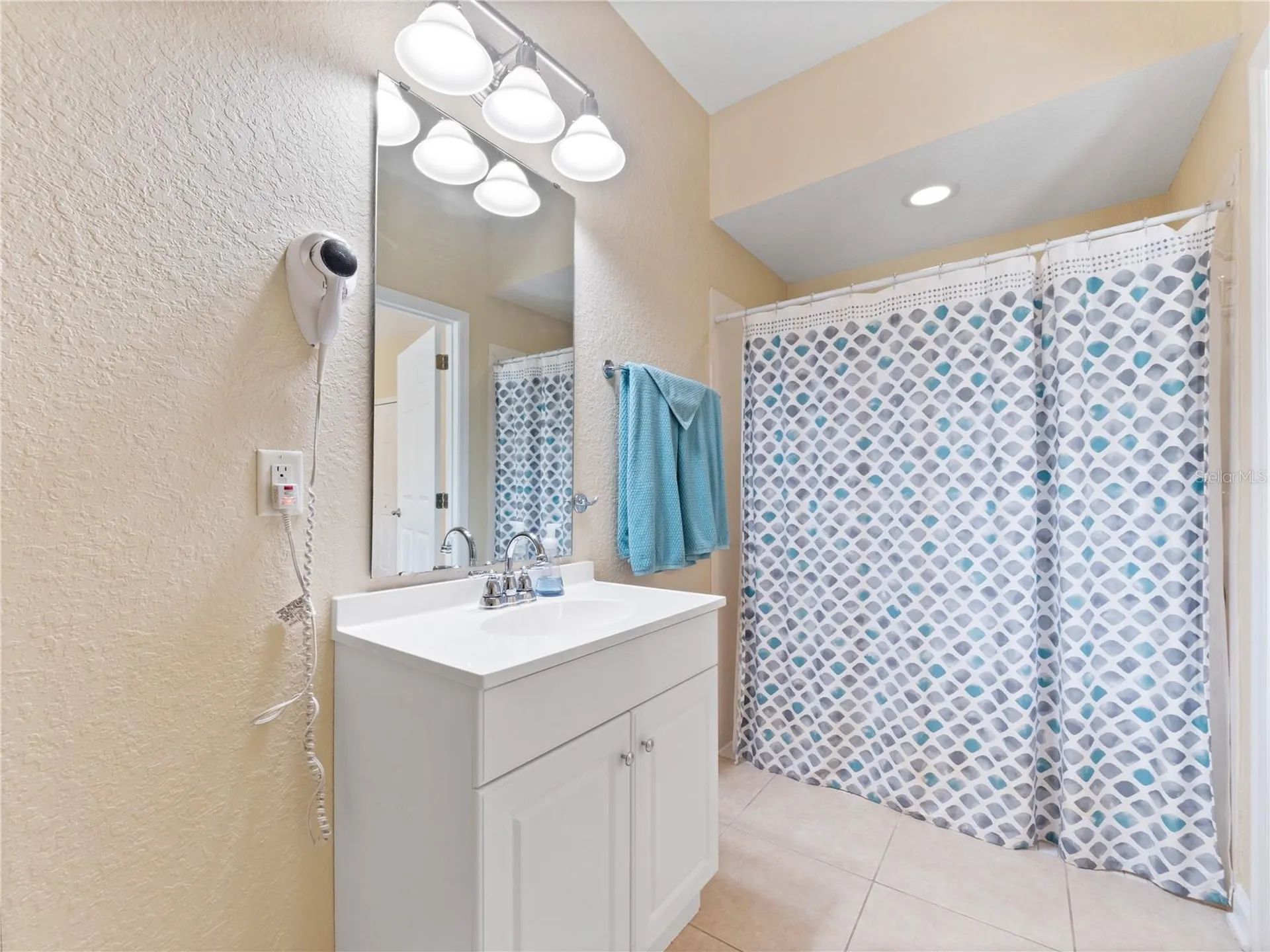 8013 Cool Breeze Drive Orlando FL 32819