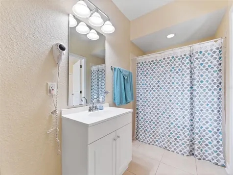 8013 Cool Breeze Drive Orlando FL 32819