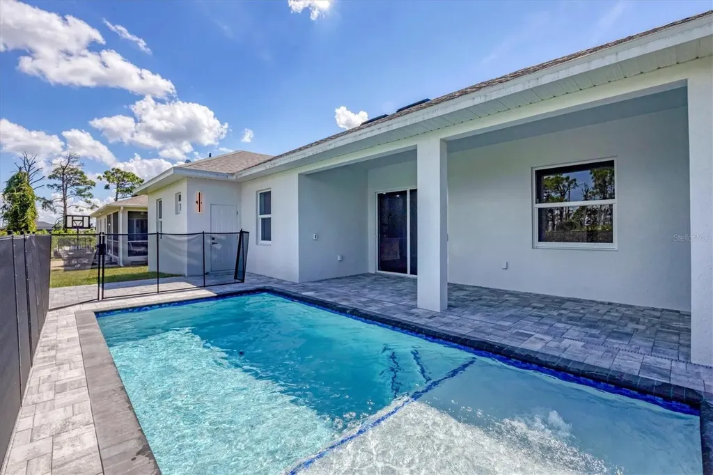 10 Mast Drive Placida FL 33946