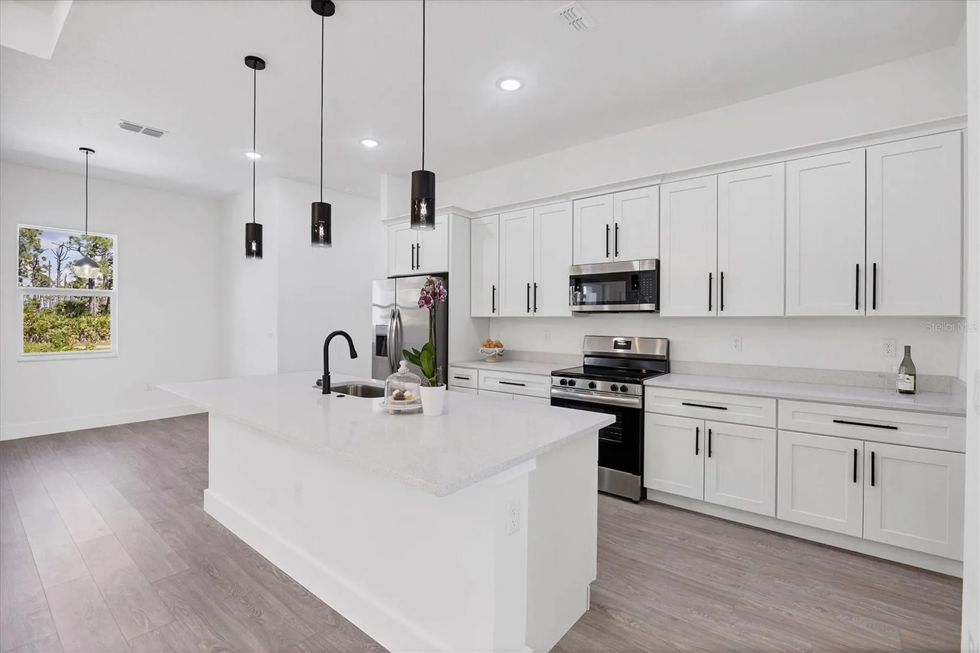 10 Mast Drive Placida FL 33946