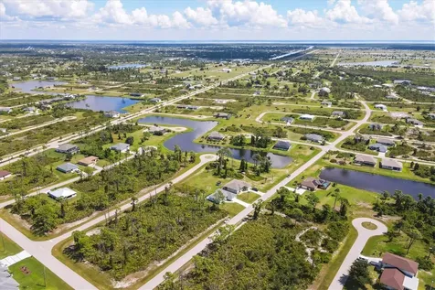 10 Mast Drive Placida FL 33946