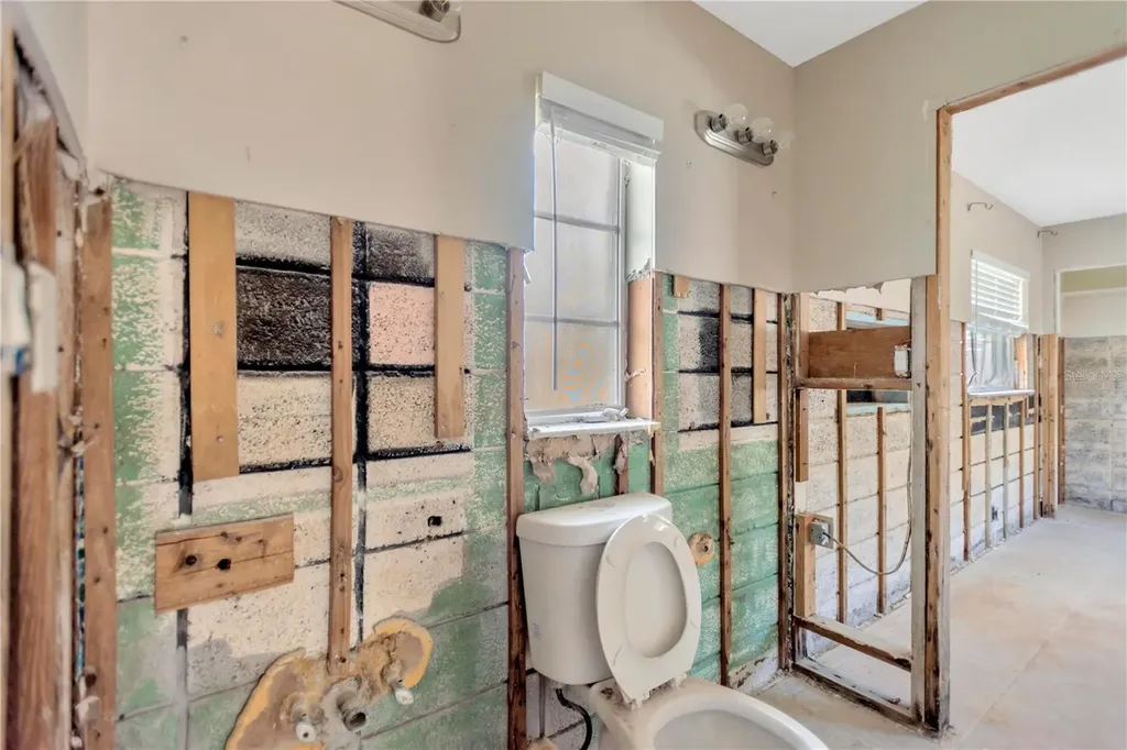 16214 3rd Street E Redington Beach FL 33708