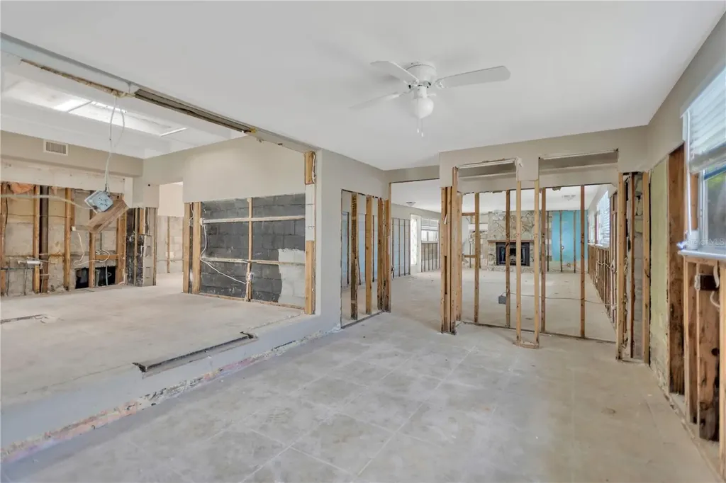 16214 3rd Street E Redington Beach FL 33708