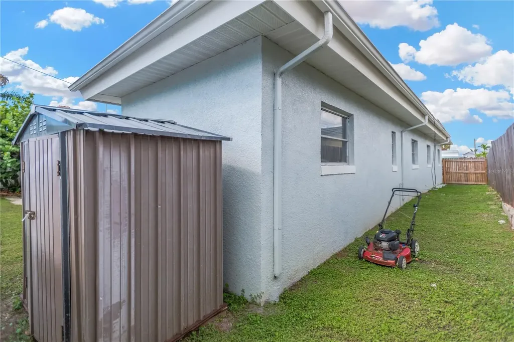 16214 3rd Street E Redington Beach FL 33708