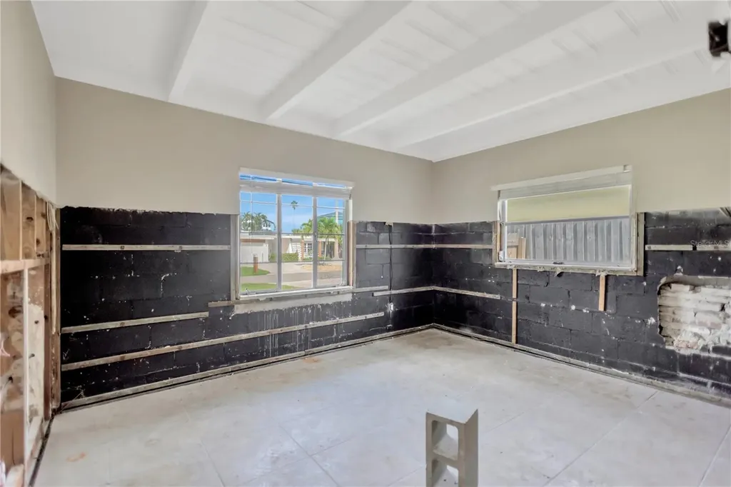 16214 3rd Street E Redington Beach FL 33708