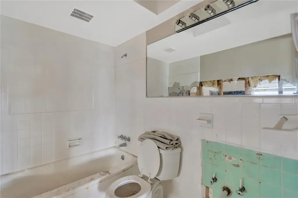 16214 3rd Street E Redington Beach FL 33708