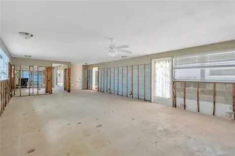 16214 3rd Street E Redington Beach FL 33708