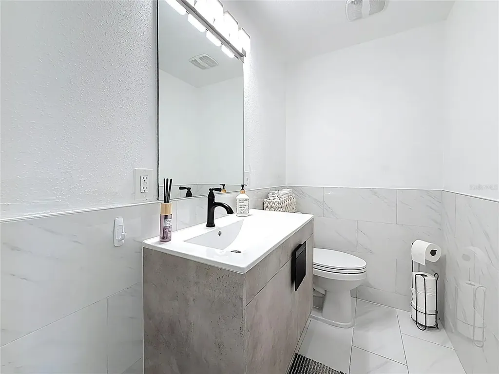 802 Mindy Court Largo FL 33771