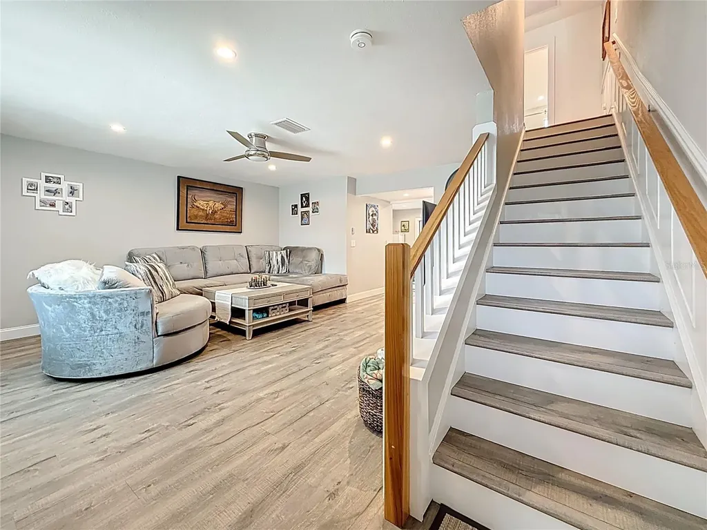 802 Mindy Court Largo FL 33771