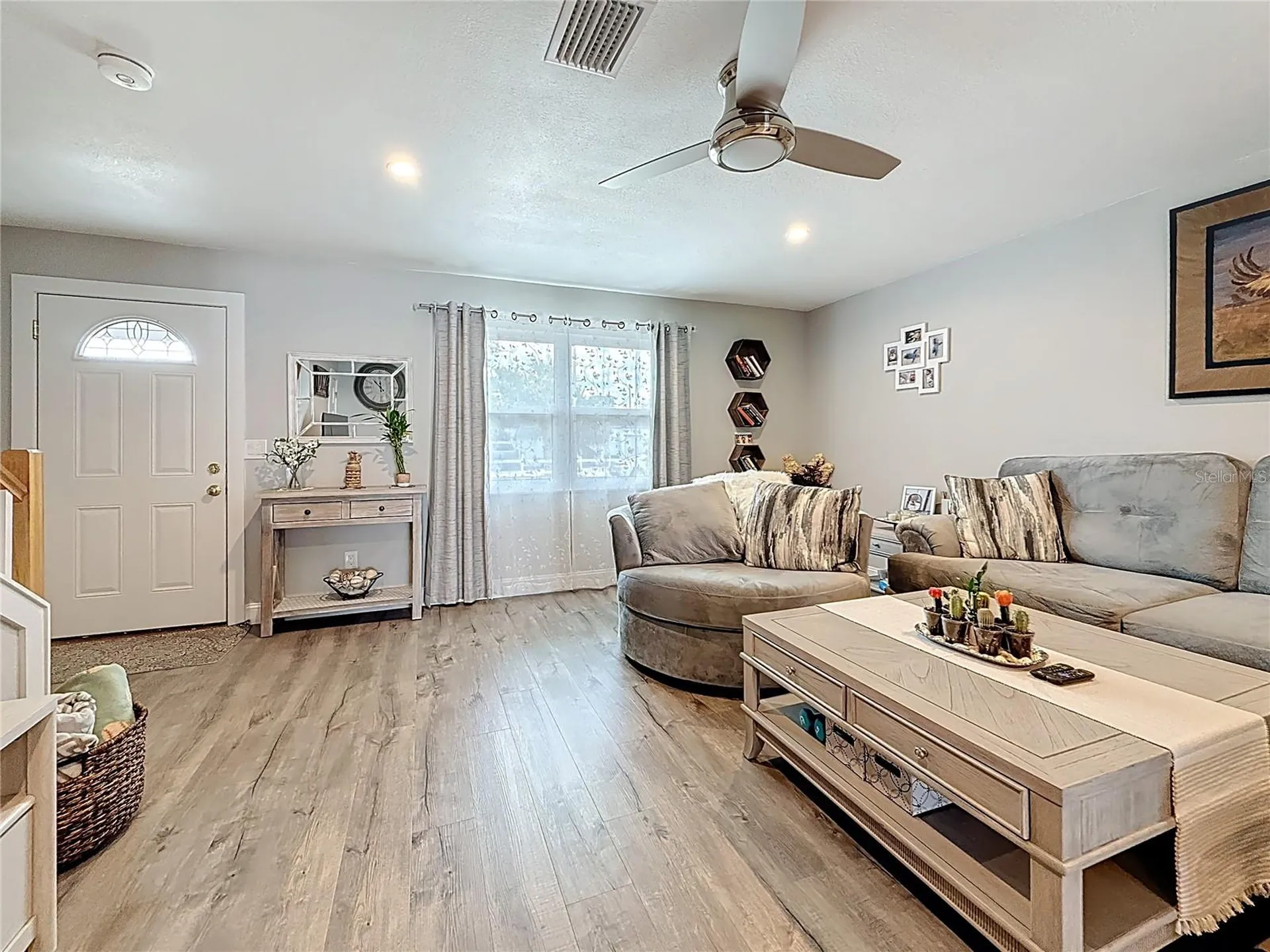 802 Mindy Court Largo FL 33771