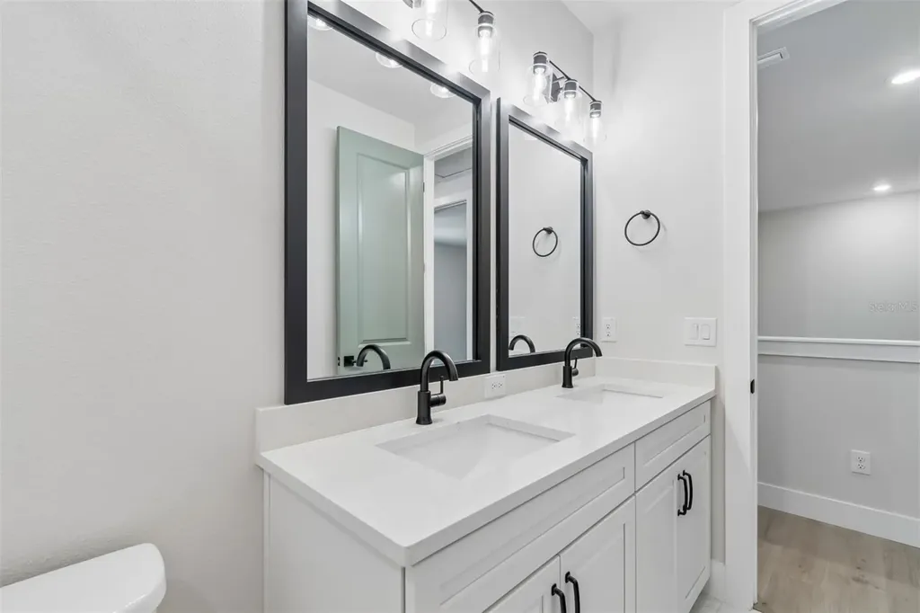 4718 W Kensington Avenue Tampa FL 33629