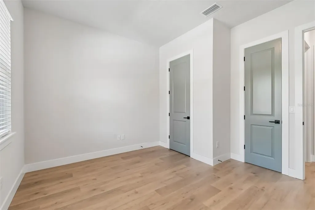 4718 W Kensington Avenue Tampa FL 33629