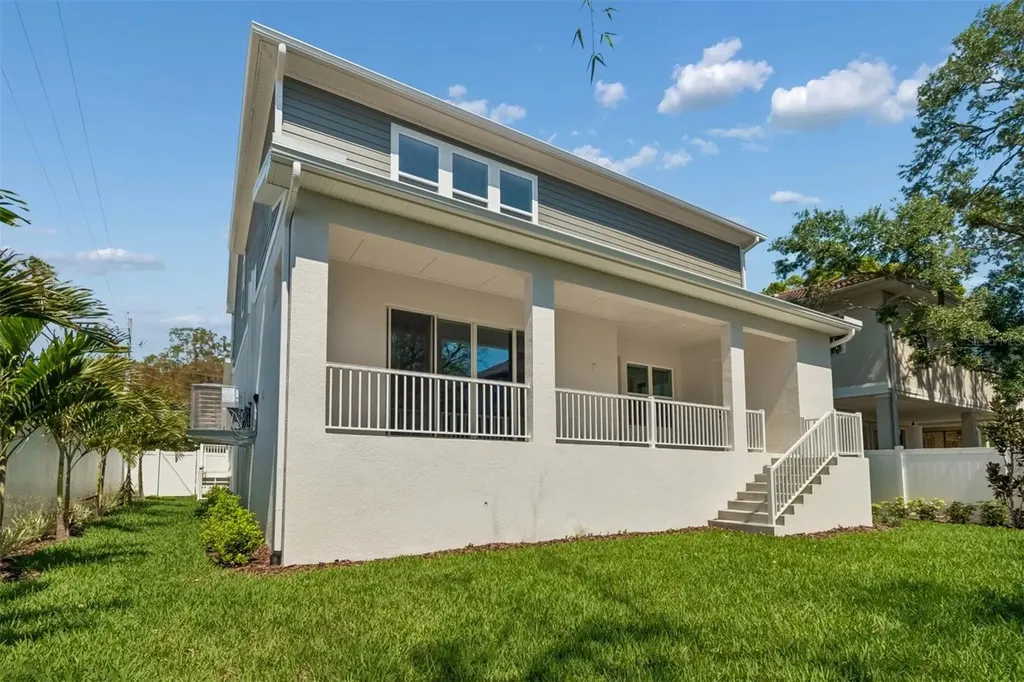 4718 W Kensington Avenue Tampa FL 33629