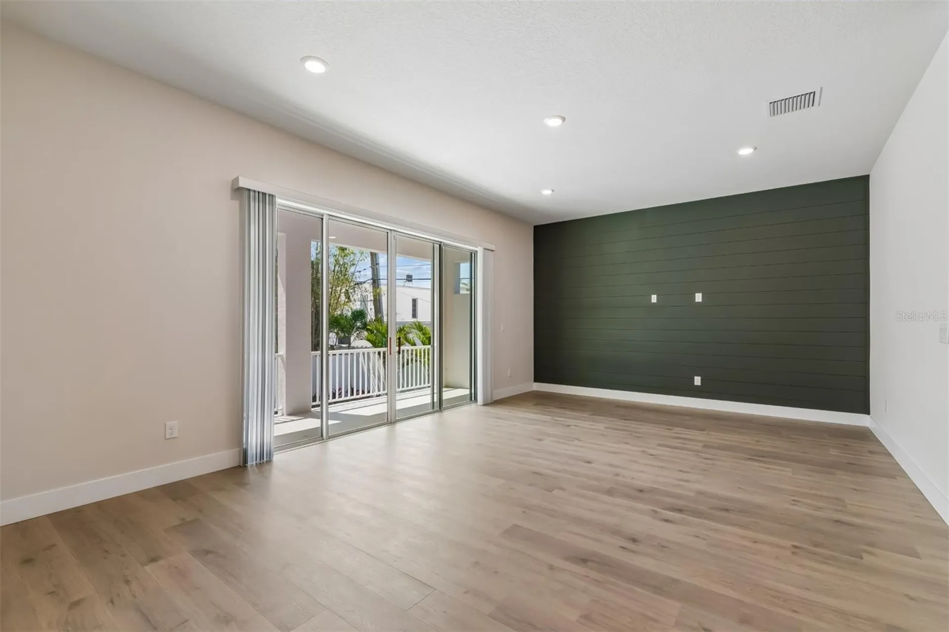 4718 W Kensington Avenue Tampa FL 33629