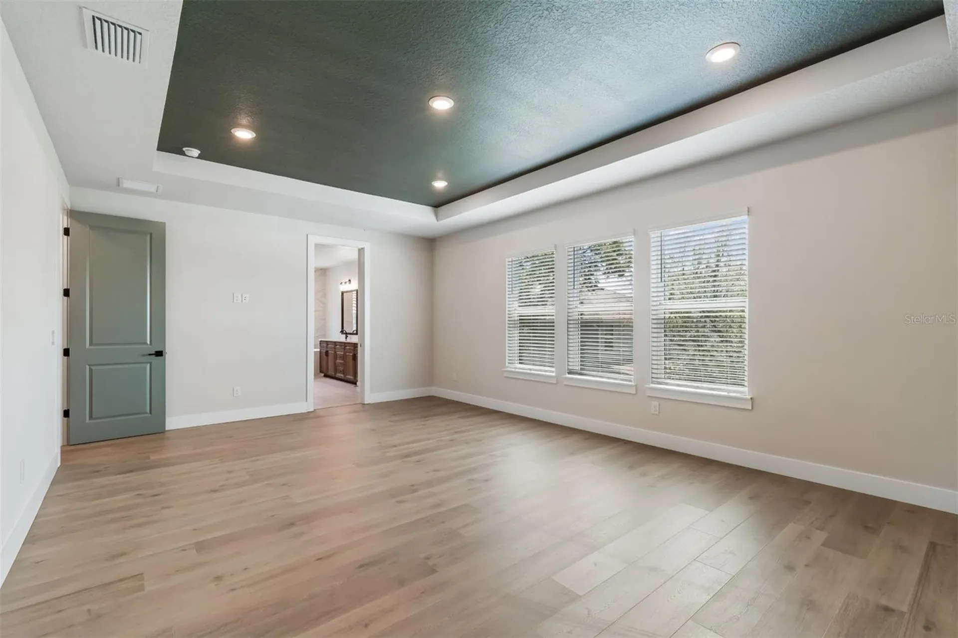 4718 W Kensington Avenue Tampa FL 33629