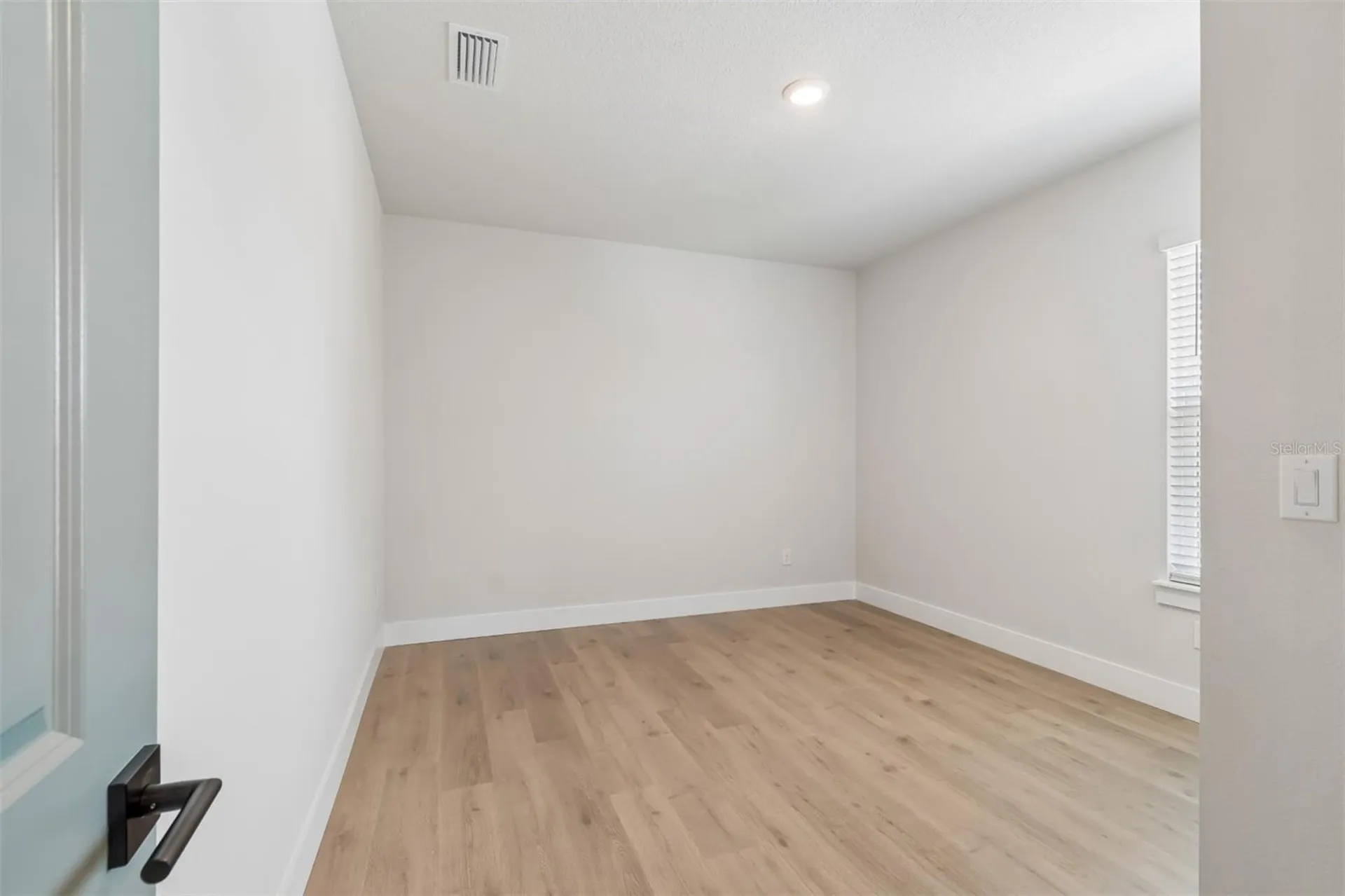 4718 W Kensington Avenue Tampa FL 33629