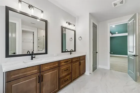 4718 W Kensington Avenue Tampa FL 33629