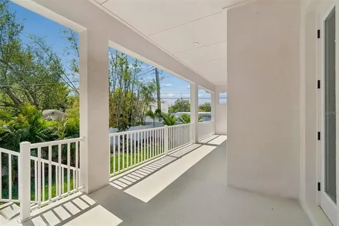 4718 W Kensington Avenue Tampa FL 33629