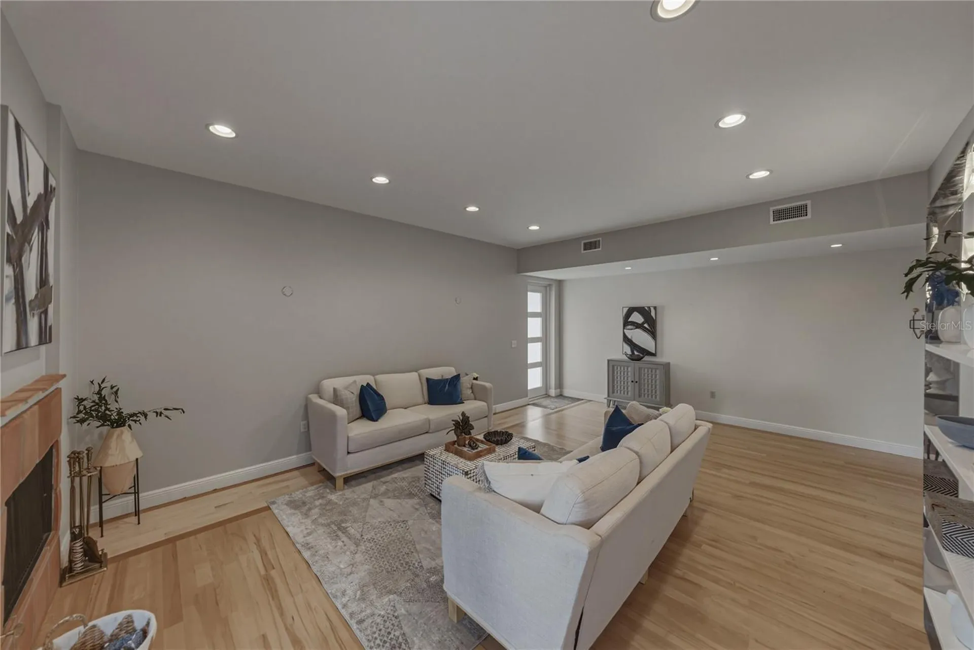 838 Monterey Boulevard NE St Petersburg FL 33704