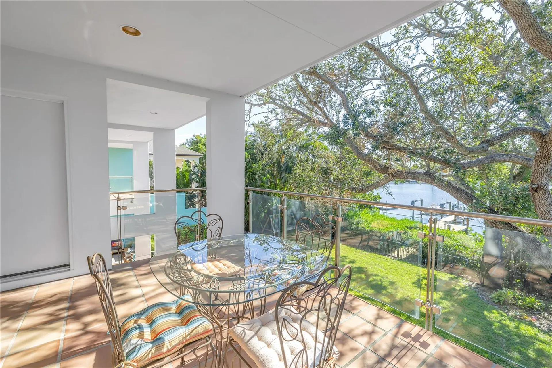 838 Monterey Boulevard NE St Petersburg FL 33704