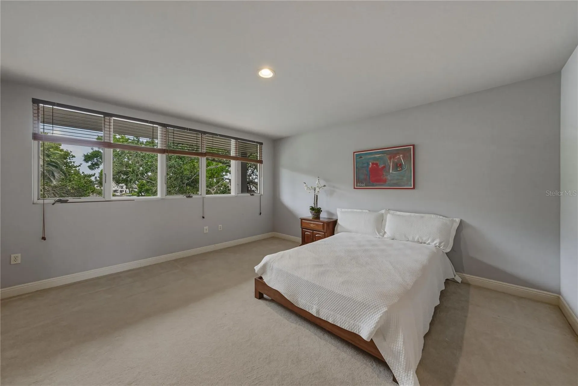 838 Monterey Boulevard NE St Petersburg FL 33704