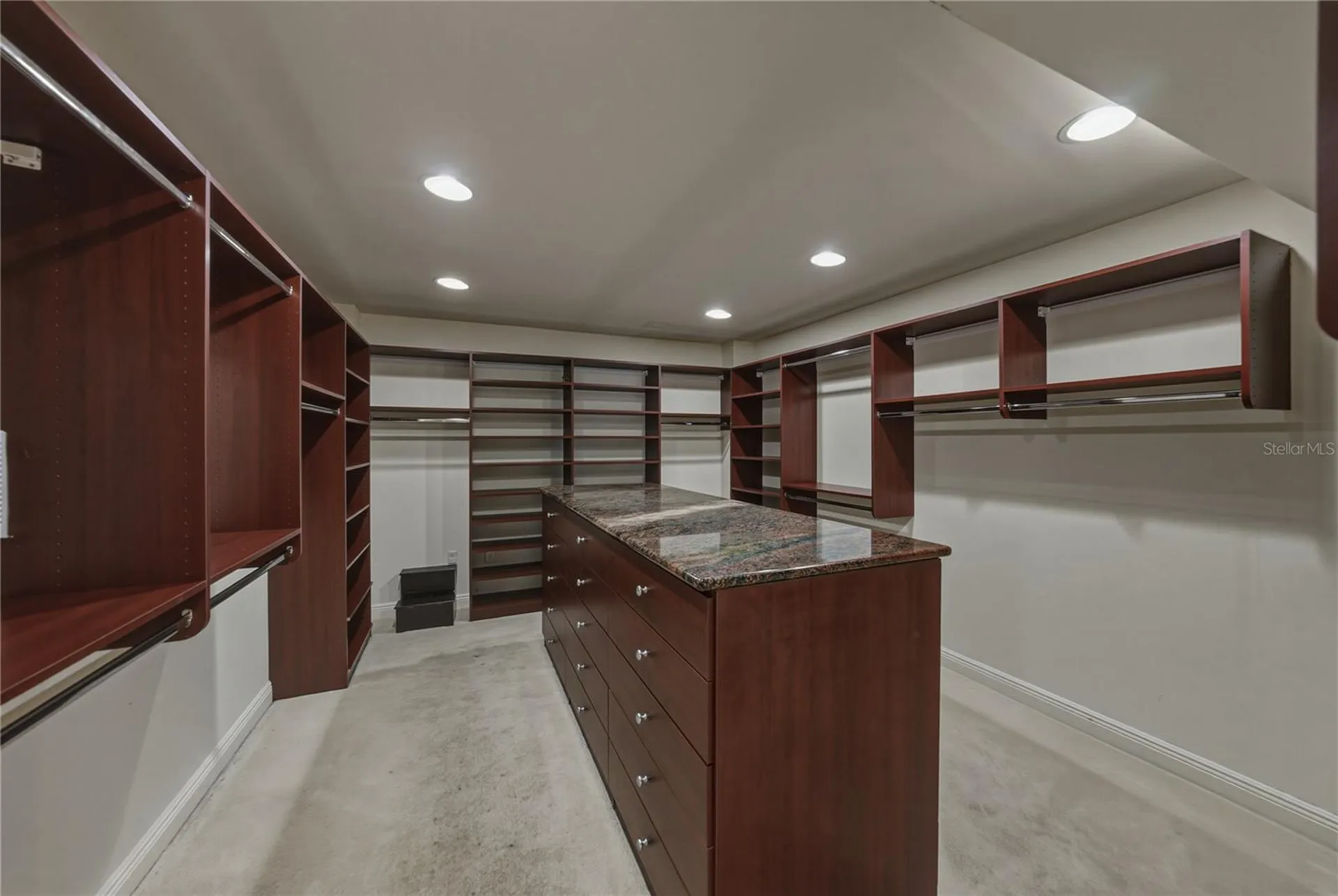 838 Monterey Boulevard NE St Petersburg FL 33704