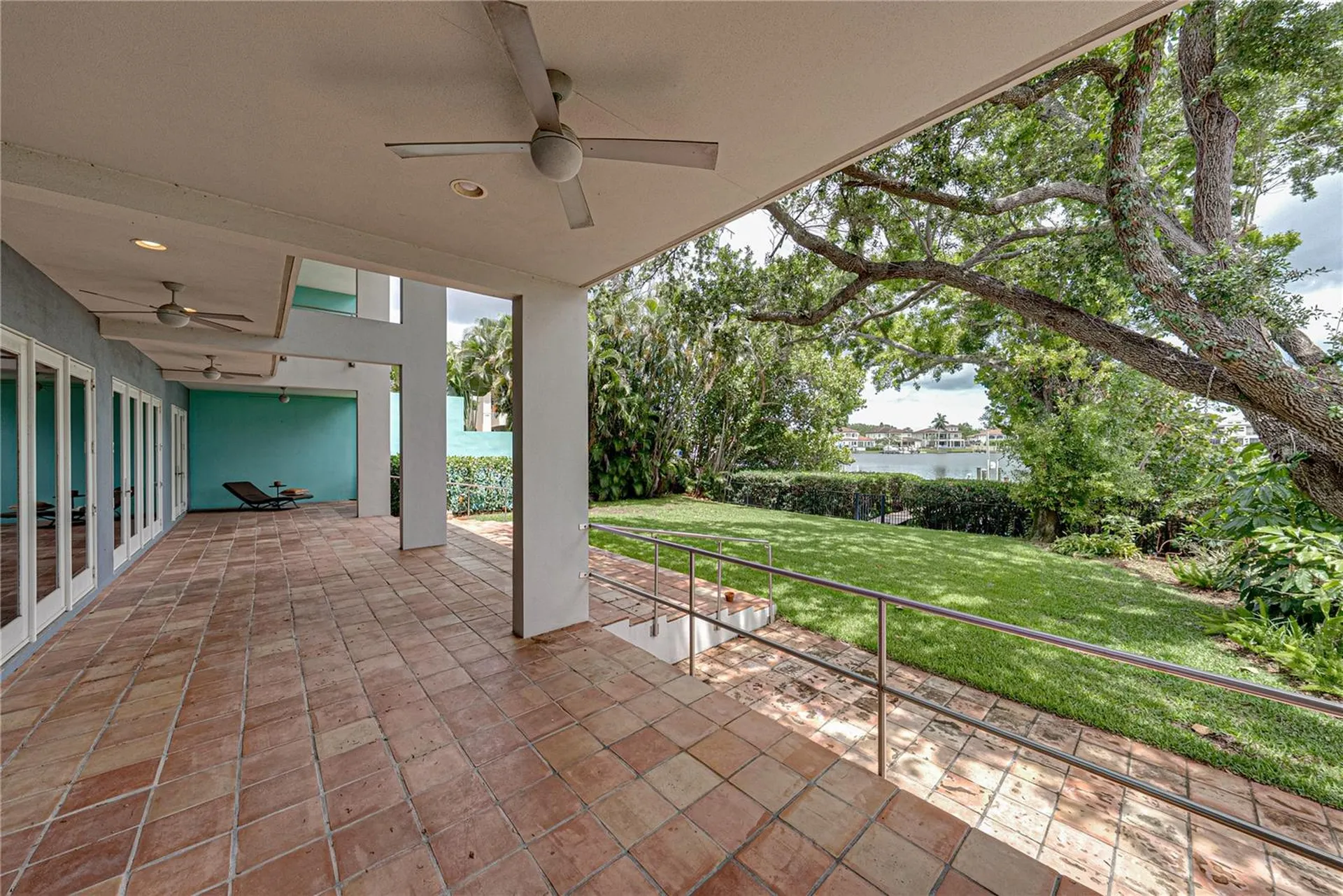 838 Monterey Boulevard NE St Petersburg FL 33704