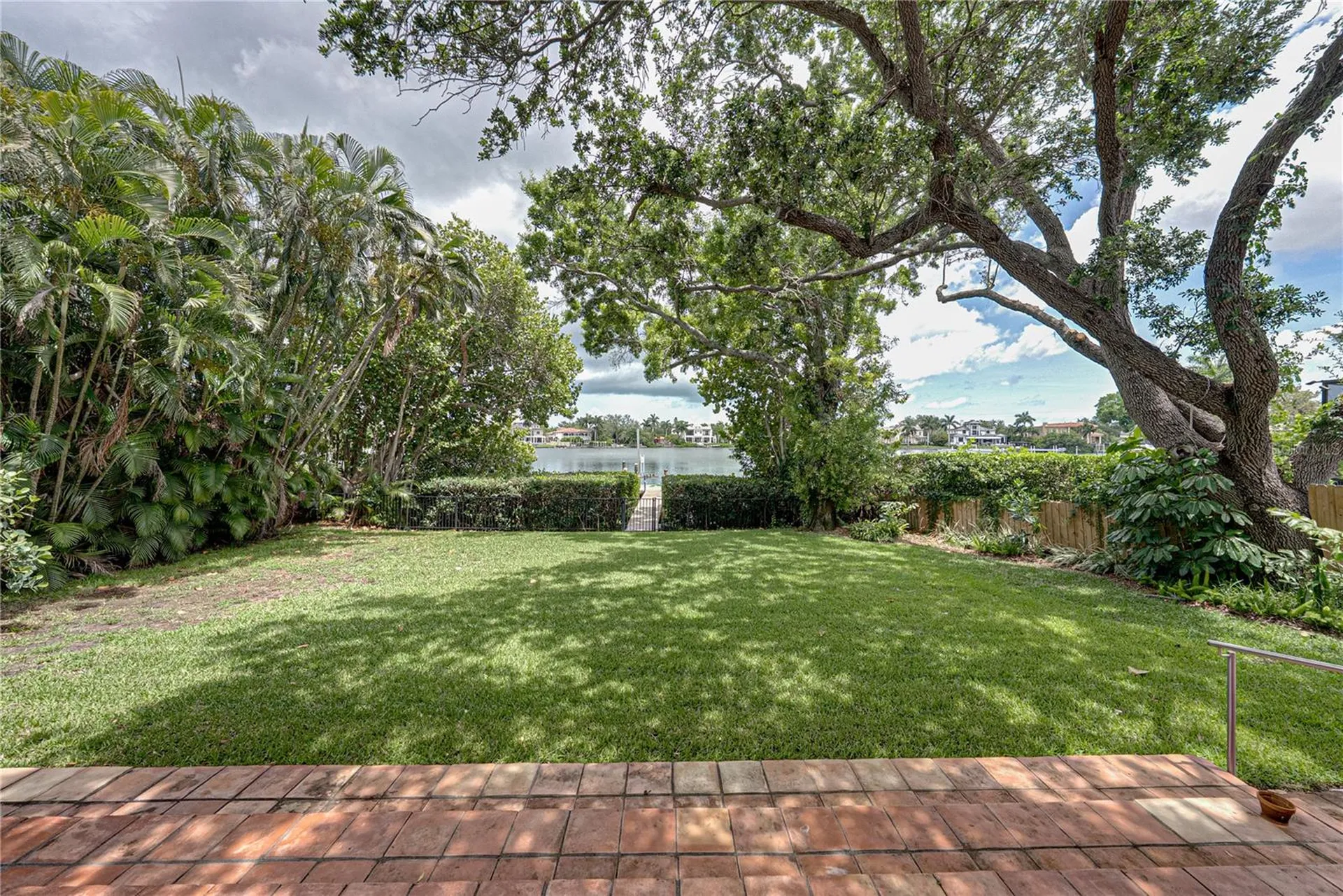 838 Monterey Boulevard NE St Petersburg FL 33704