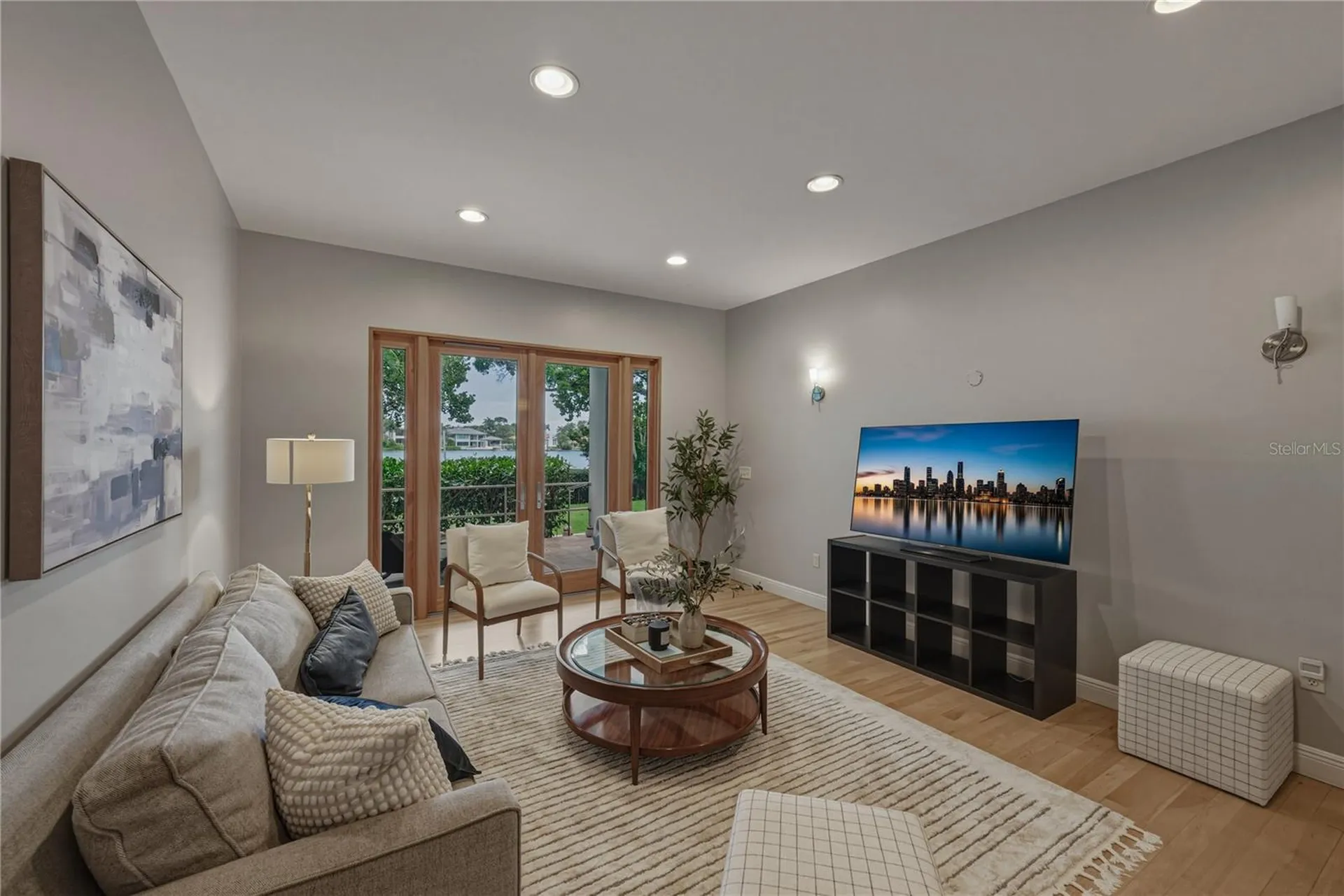 838 Monterey Boulevard NE St Petersburg FL 33704