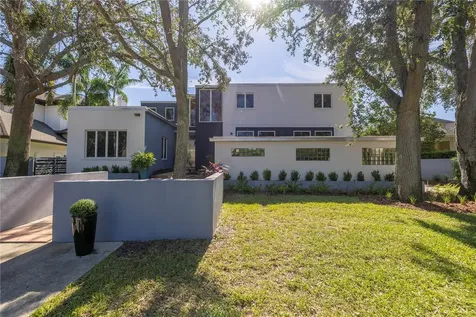 838 Monterey Boulevard NE St Petersburg FL 33704
