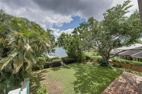 838 Monterey Boulevard NE St Petersburg FL 33704
