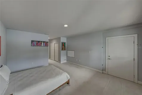 838 Monterey Boulevard NE St Petersburg FL 33704