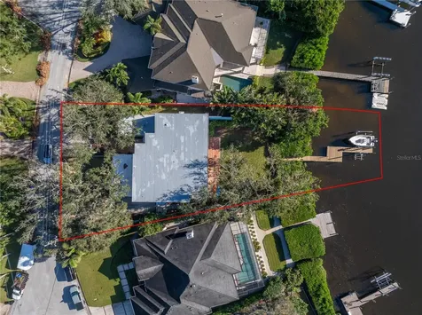 838 Monterey Boulevard NE St Petersburg FL 33704