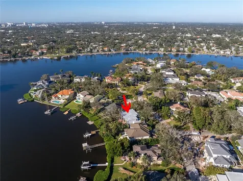 838 Monterey Boulevard NE St Petersburg FL 33704