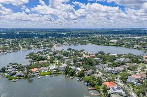 838 Monterey Boulevard NE St Petersburg FL 33704