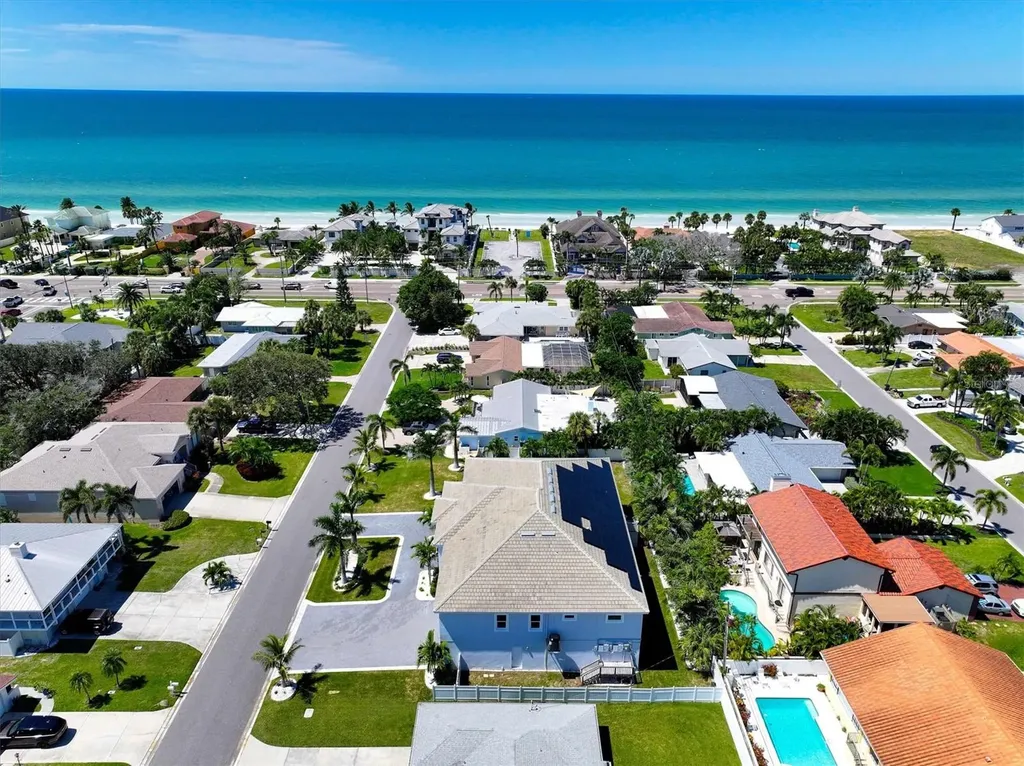 107 12th Street Belleair Beach FL 33786