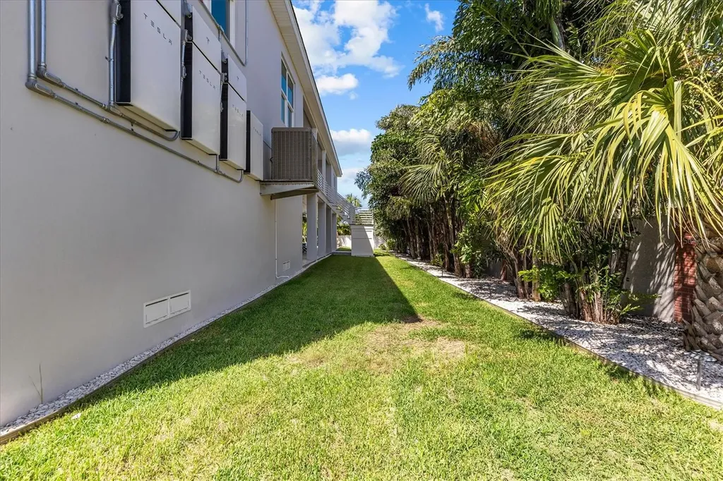 107 12th Street Belleair Beach FL 33786