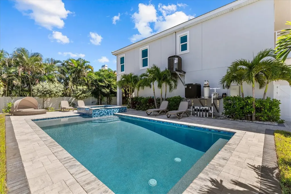 107 12th Street Belleair Beach FL 33786