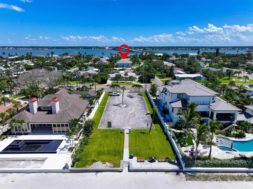 107 12th Street Belleair Beach FL 33786