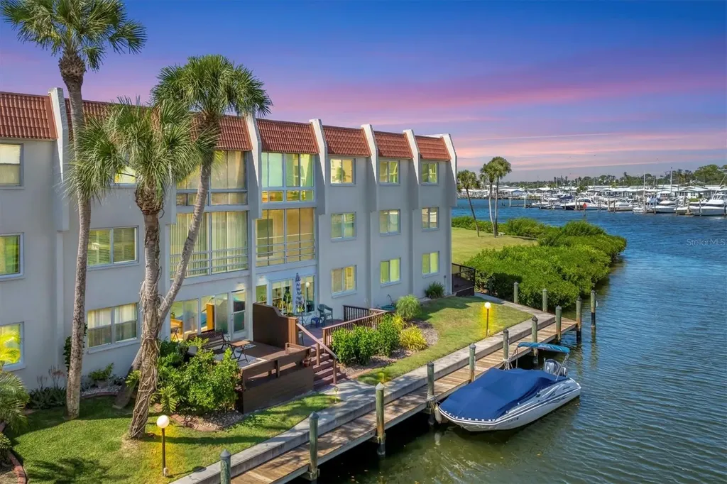240 Santa Maria Street Venice FL 34285