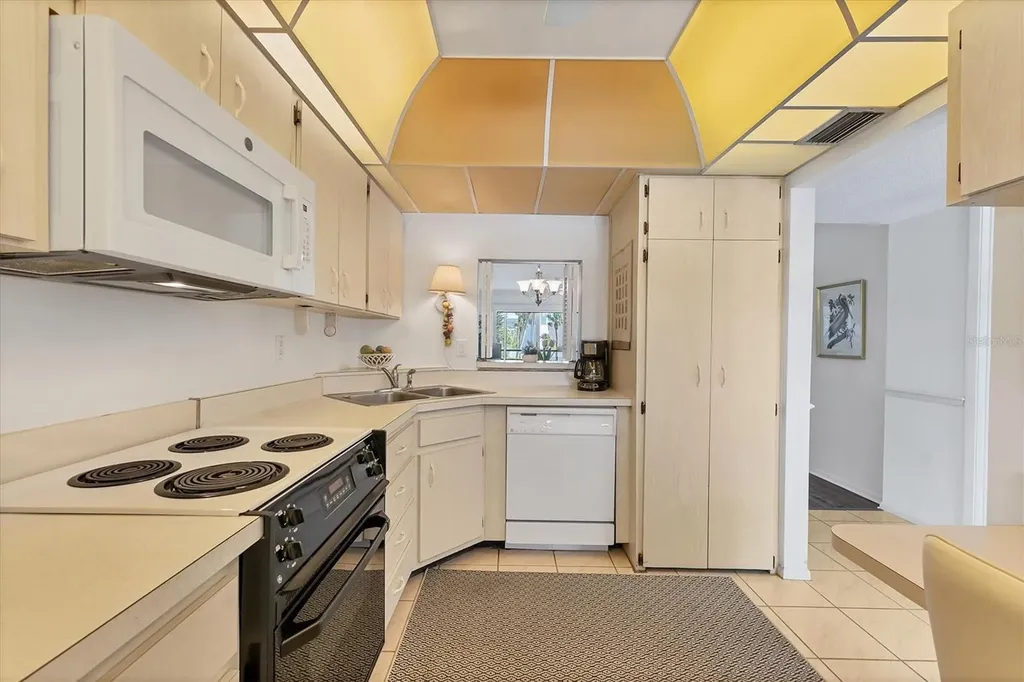 240 Santa Maria Street Venice FL 34285