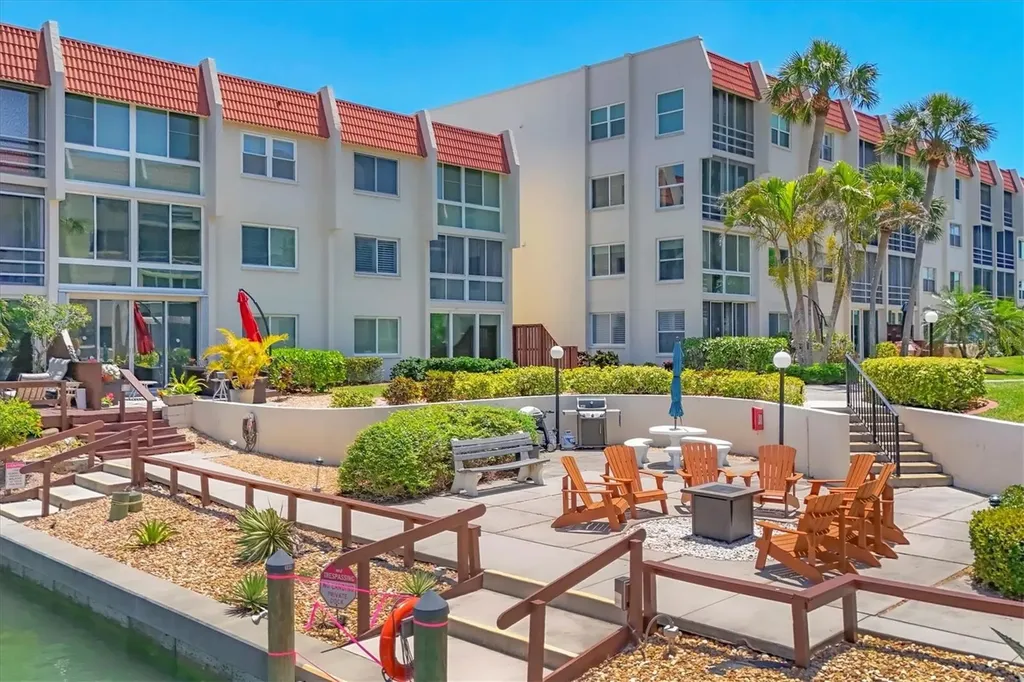 240 Santa Maria Street Venice FL 34285