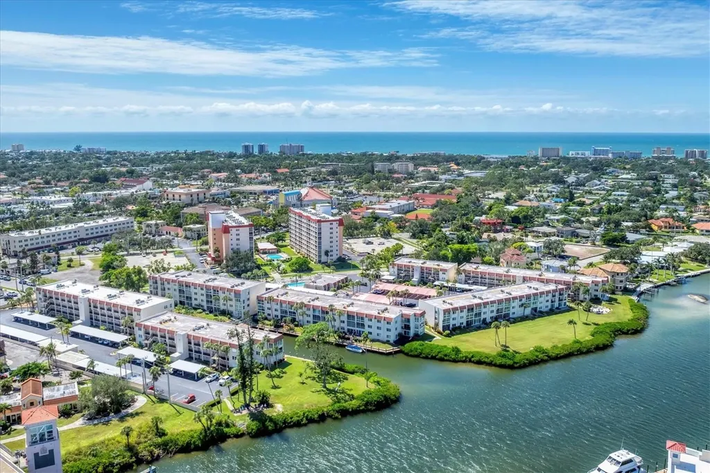 240 Santa Maria Street Venice FL 34285