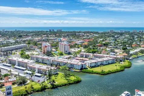 240 Santa Maria Street Venice FL 34285